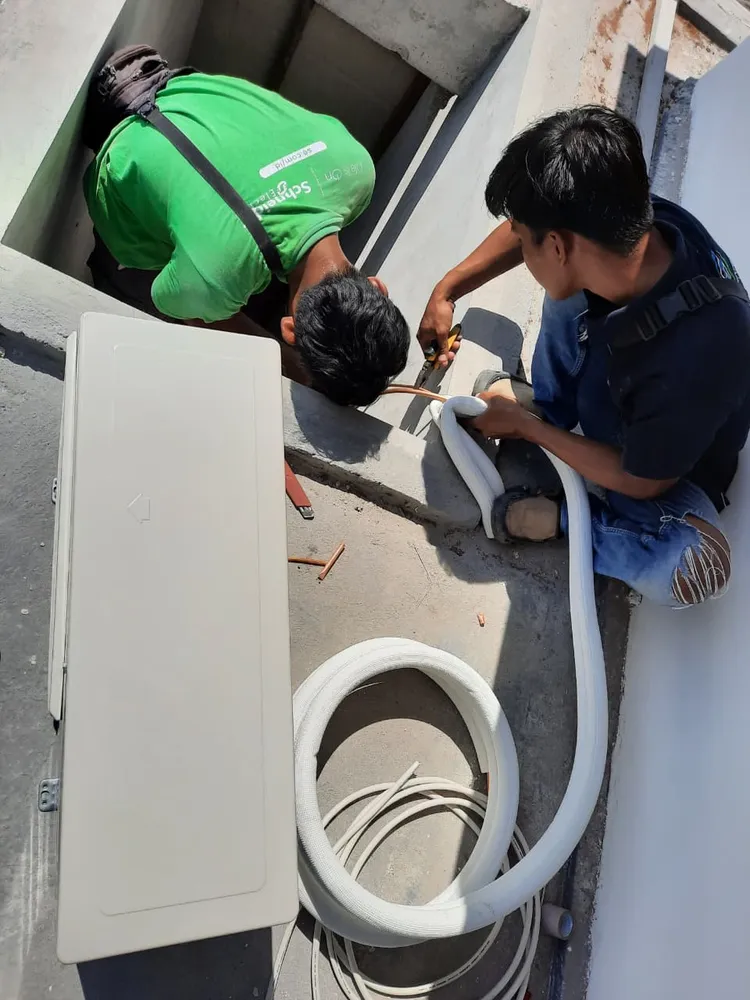 Finishing Isolasi Pipa AC — Villa Jimbaran